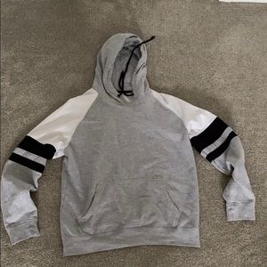 Oversized Gray and White Sweatshirt